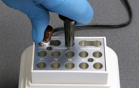 Inkubator biologiczny ENSURE SCICAN SCI-BINC-230 do testów sterylizacji, 10 gniazd, LCD, 57°C, medycyna, stomatologia